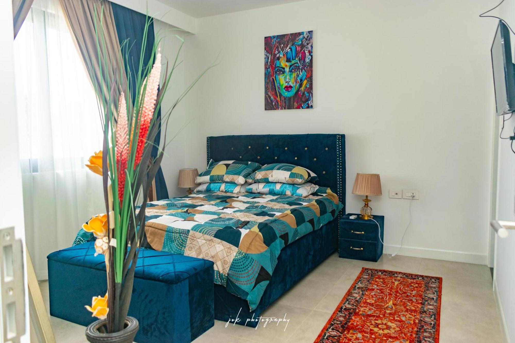 Luxury 2 Bedroom Apartment With Huge Balcony , Pool, Gym At Tribute House Accra Buitenkant foto